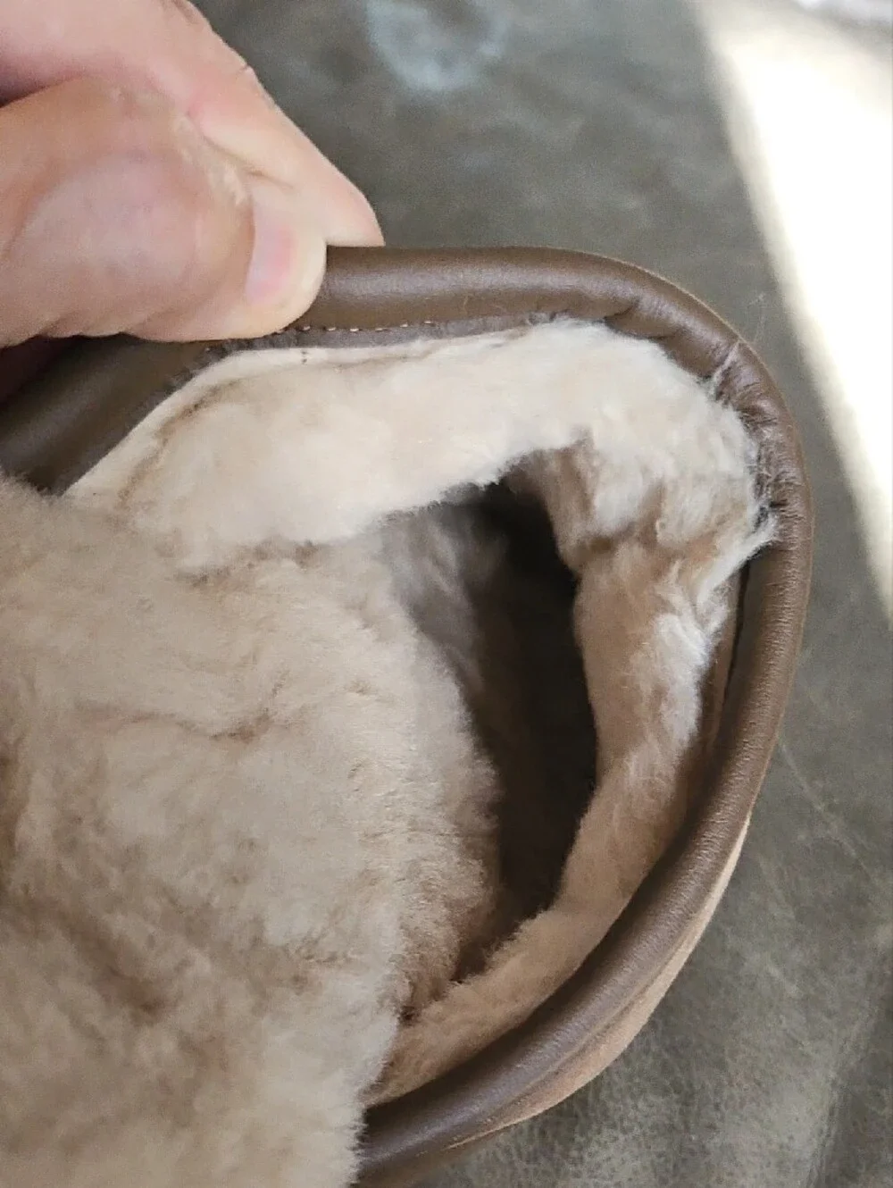 UGG Scuff Men's Brown Leather Shearling-Lined Slip-On Mule Slippers 8